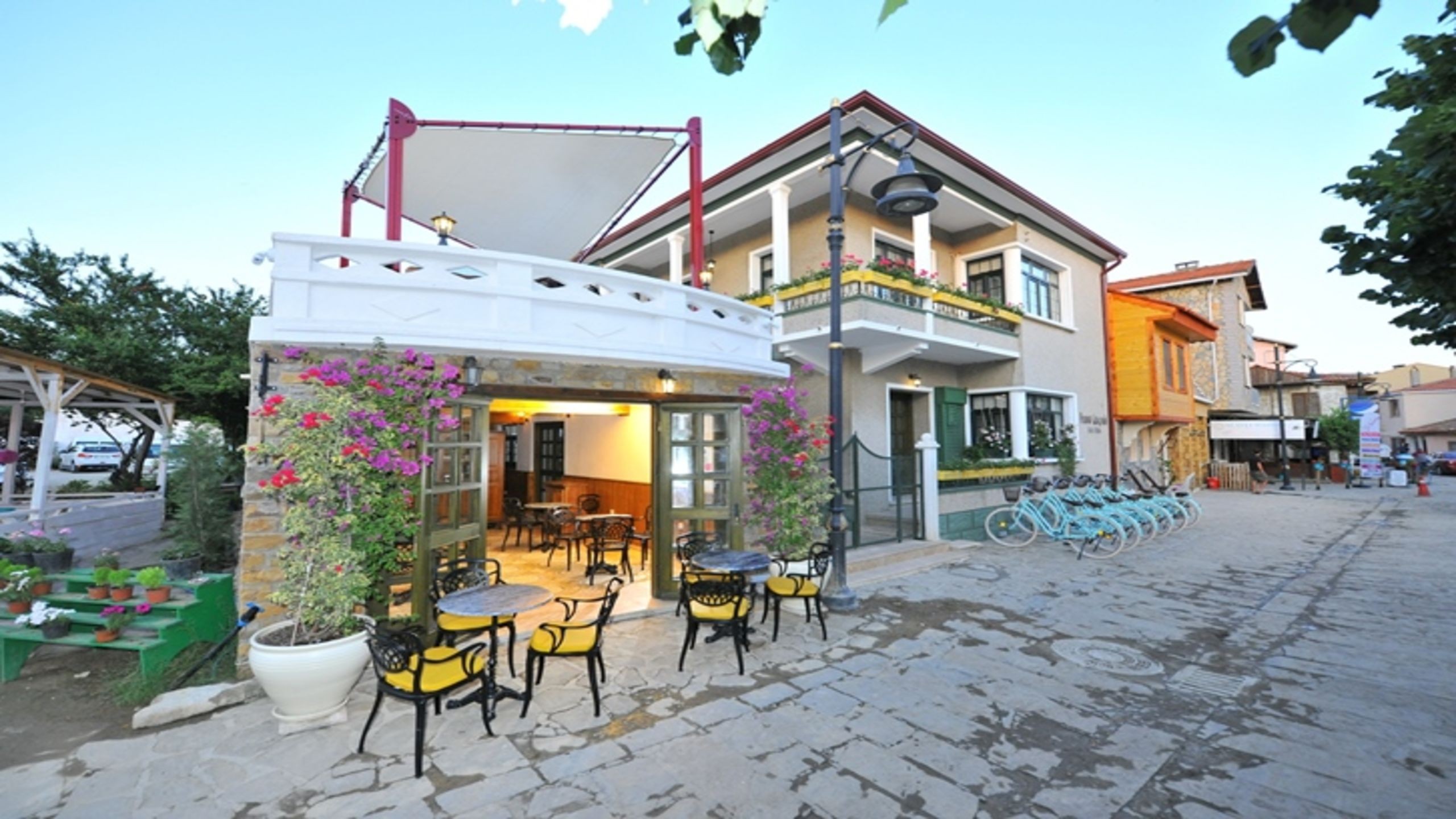 Petrino Gökçeada Hotel