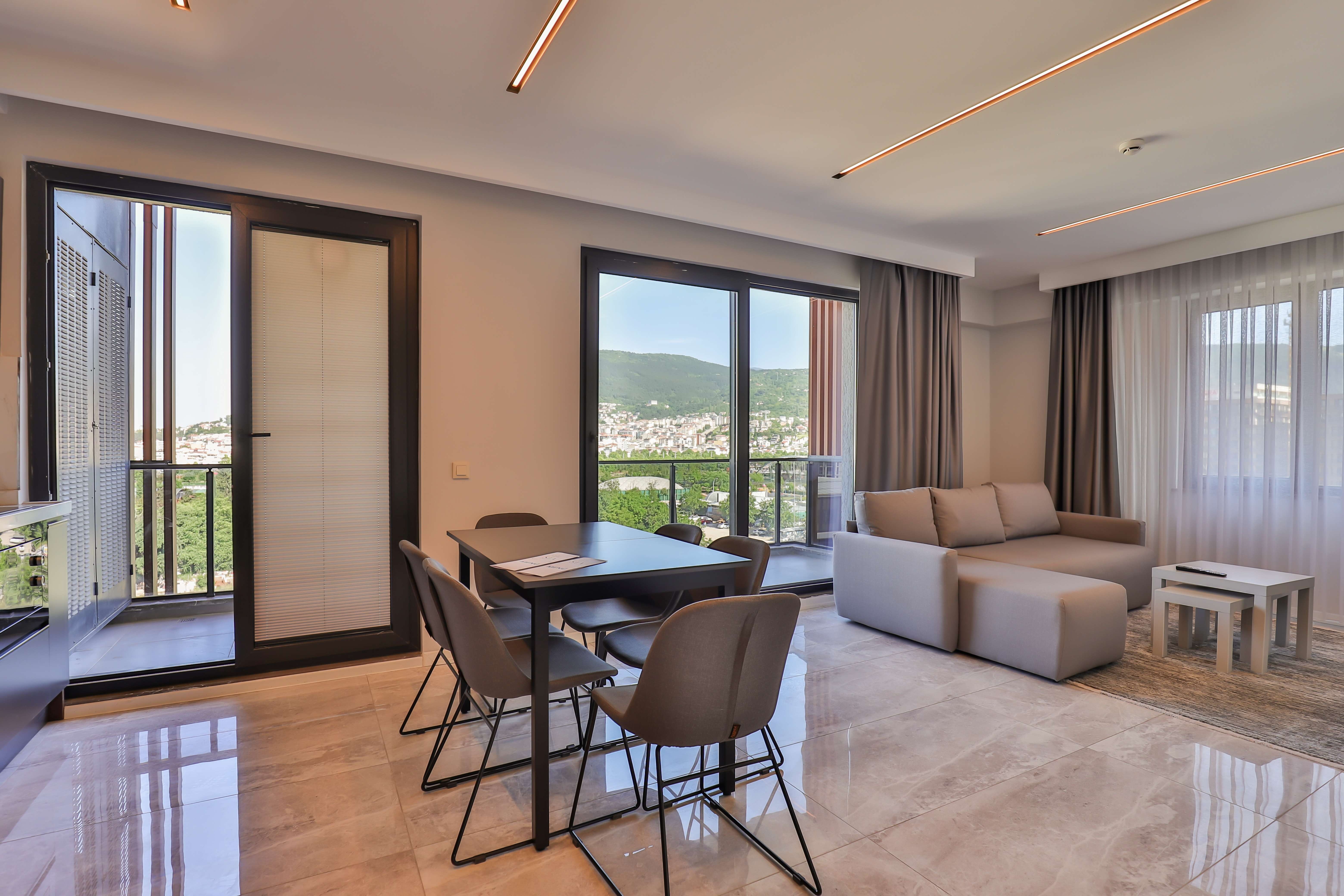 2+1 Residence
