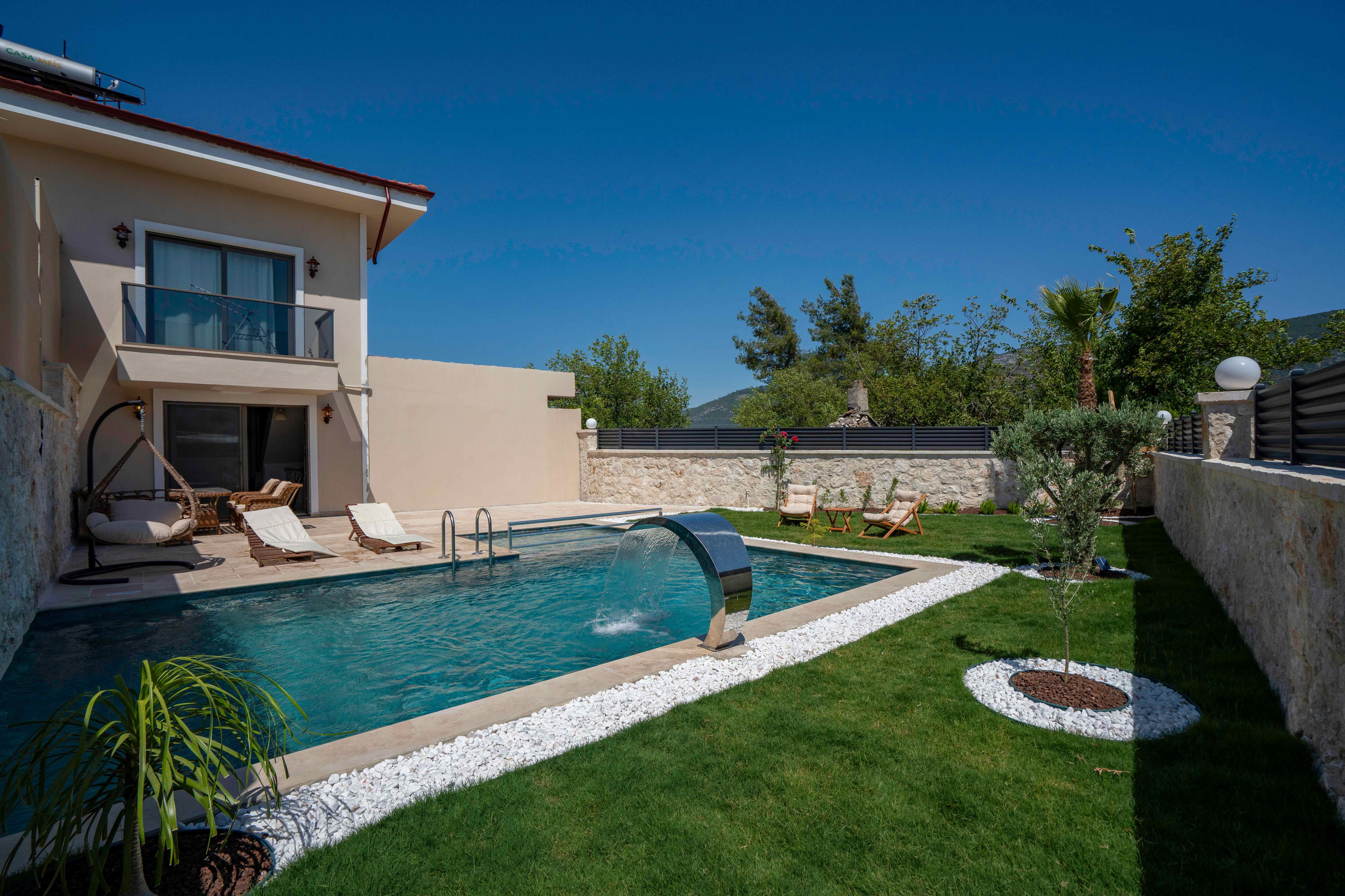 Havuzlu Villa 1