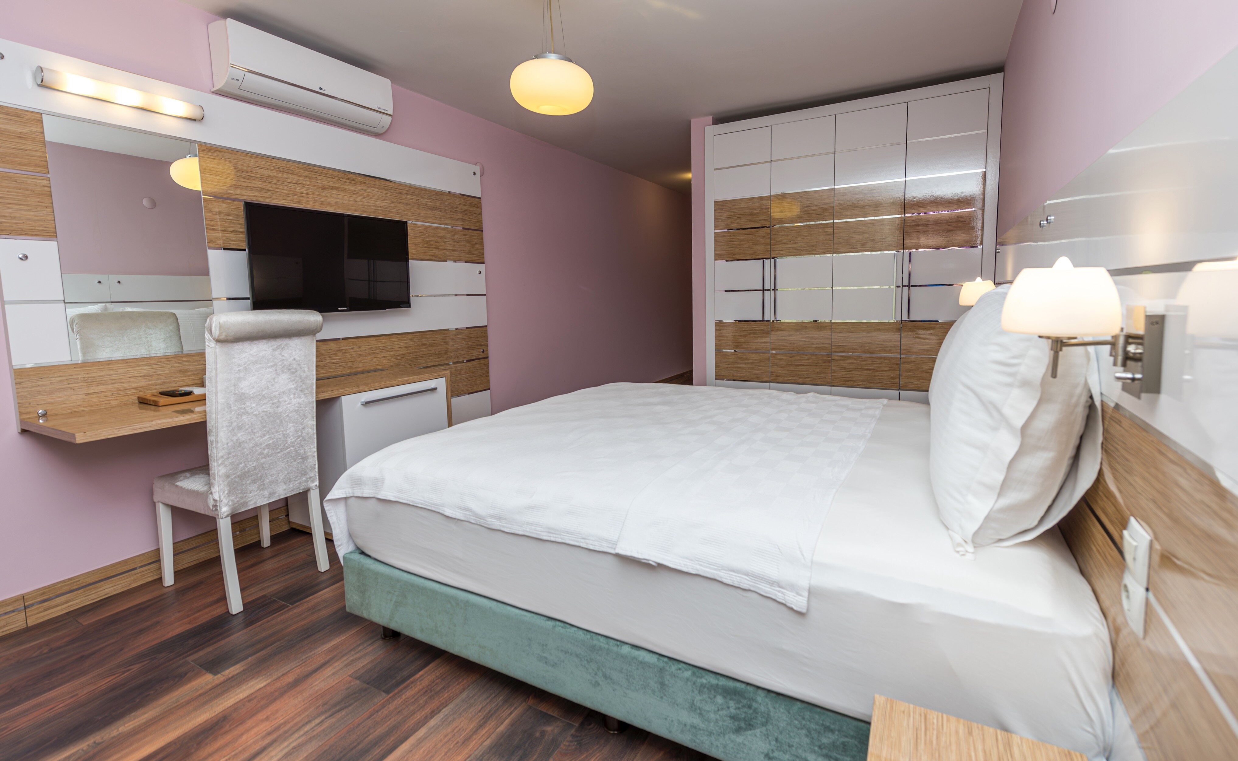 Tok Epik Hotel · 11