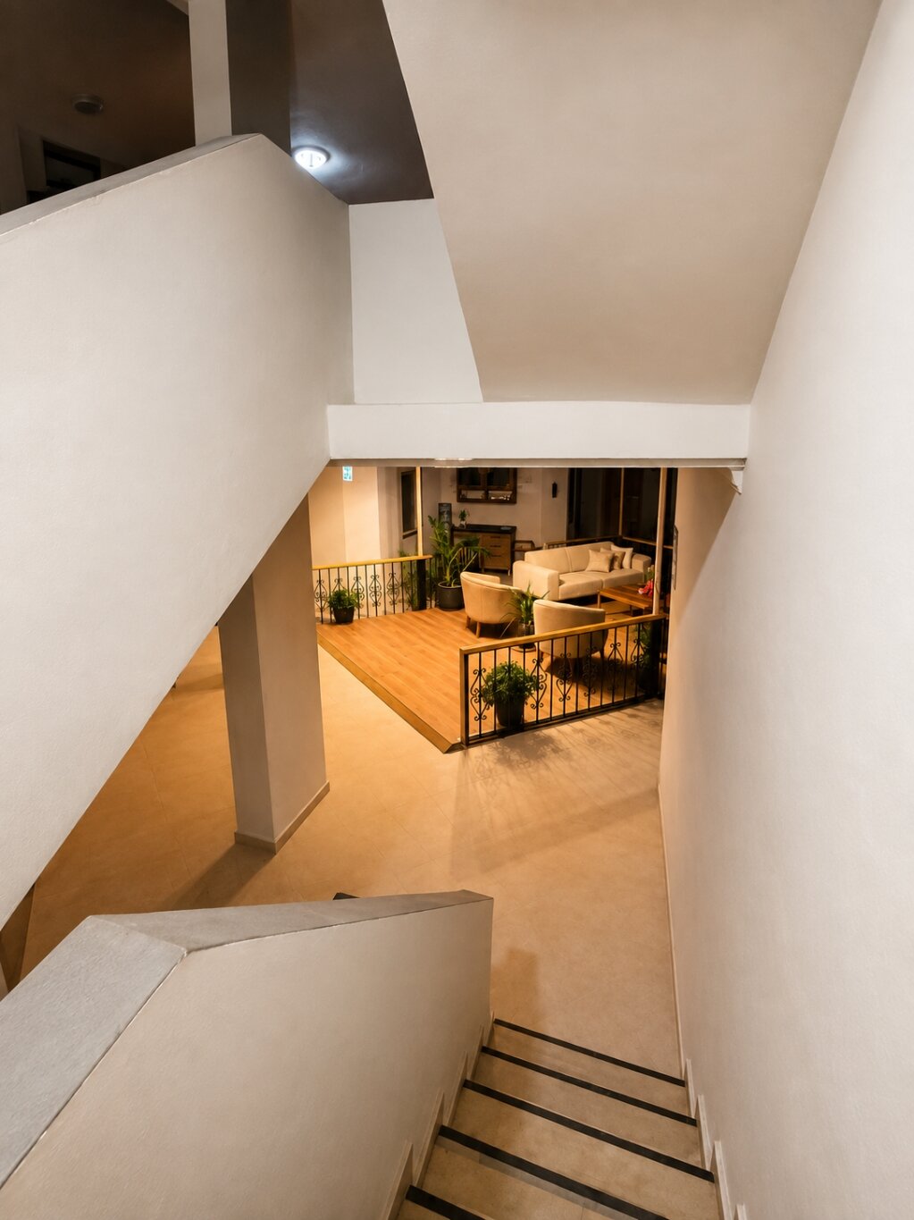 Deniz 61 Otel · 12