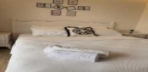 Kara Manzaralı Standart Oda Görseli