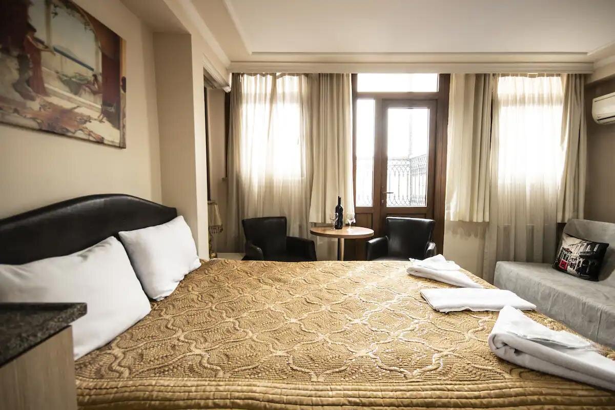 Black Pearl Apart Hotel