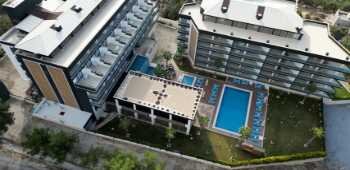 Si Hotel & Spa · 40