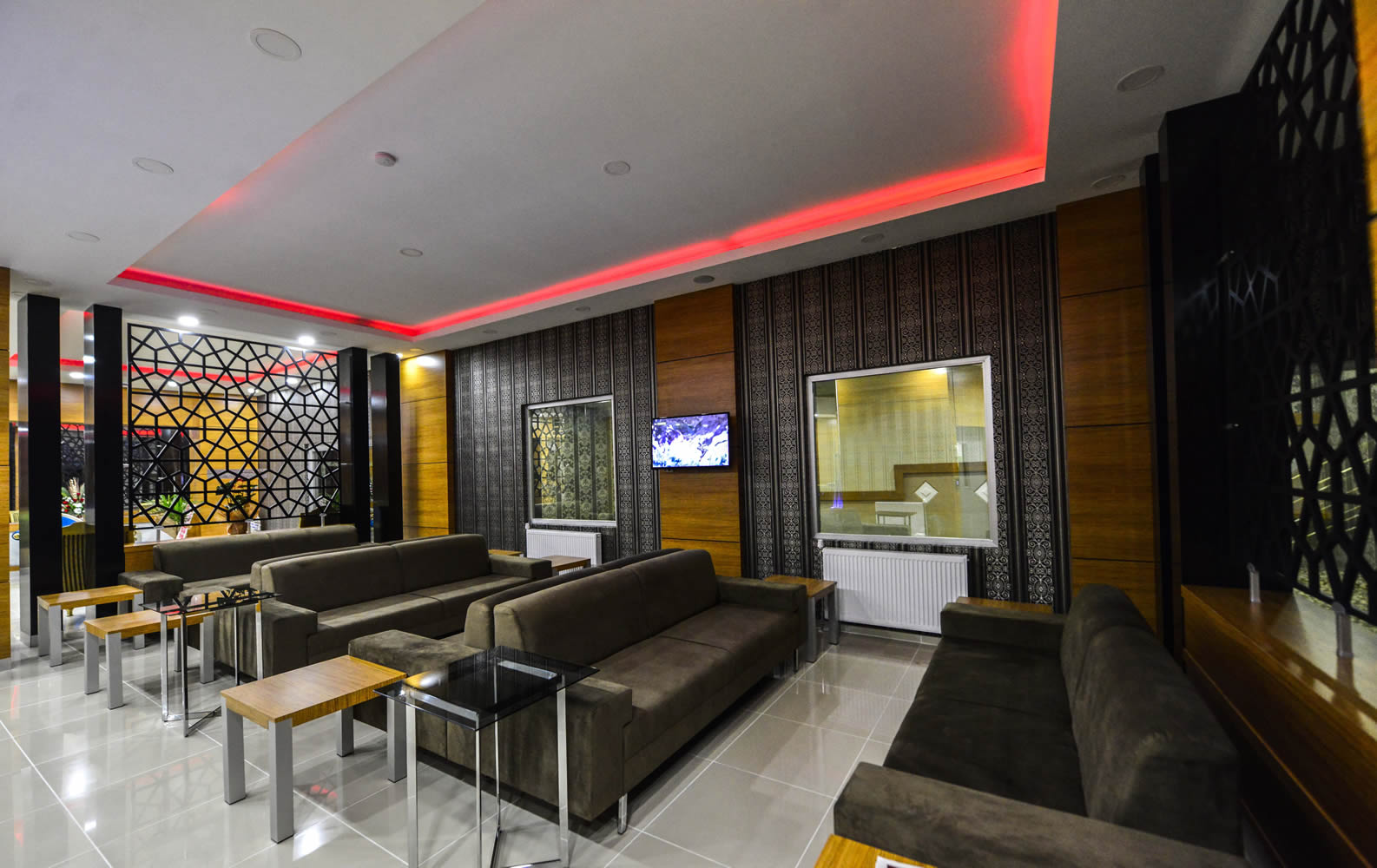 Grand Surmely Hotel