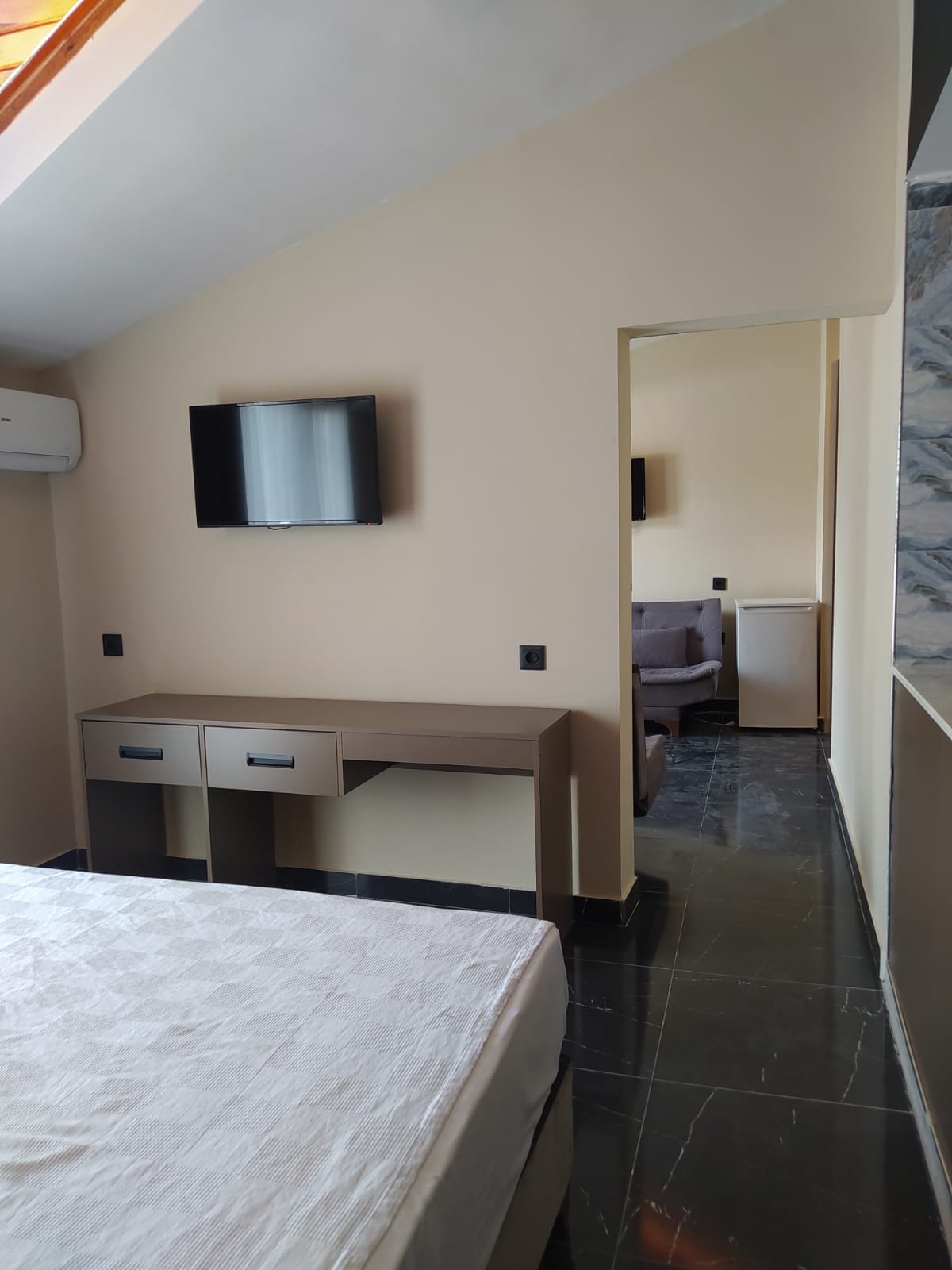 Vois Kemer Hotel