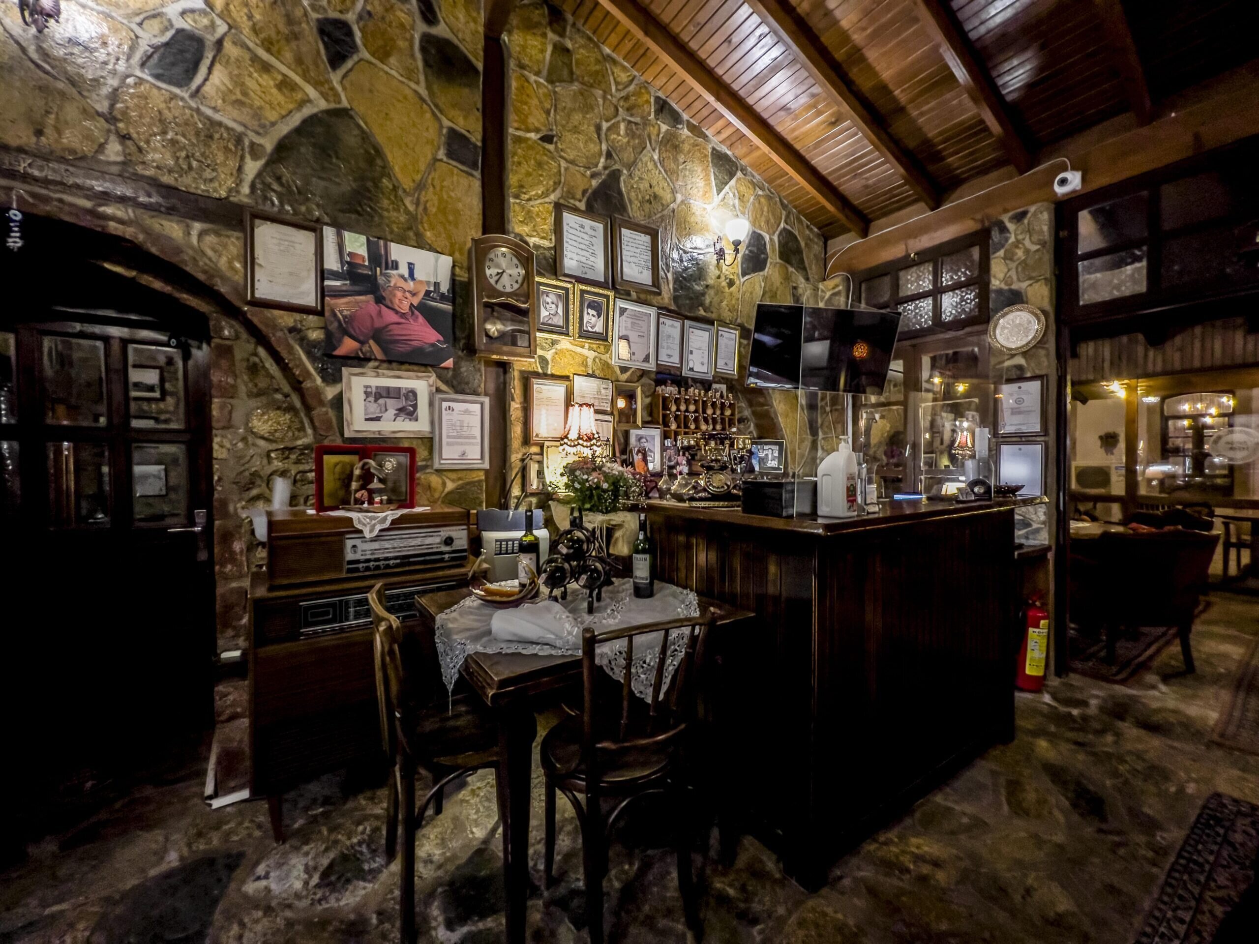 Otel Yorgo Seferis galeri 8