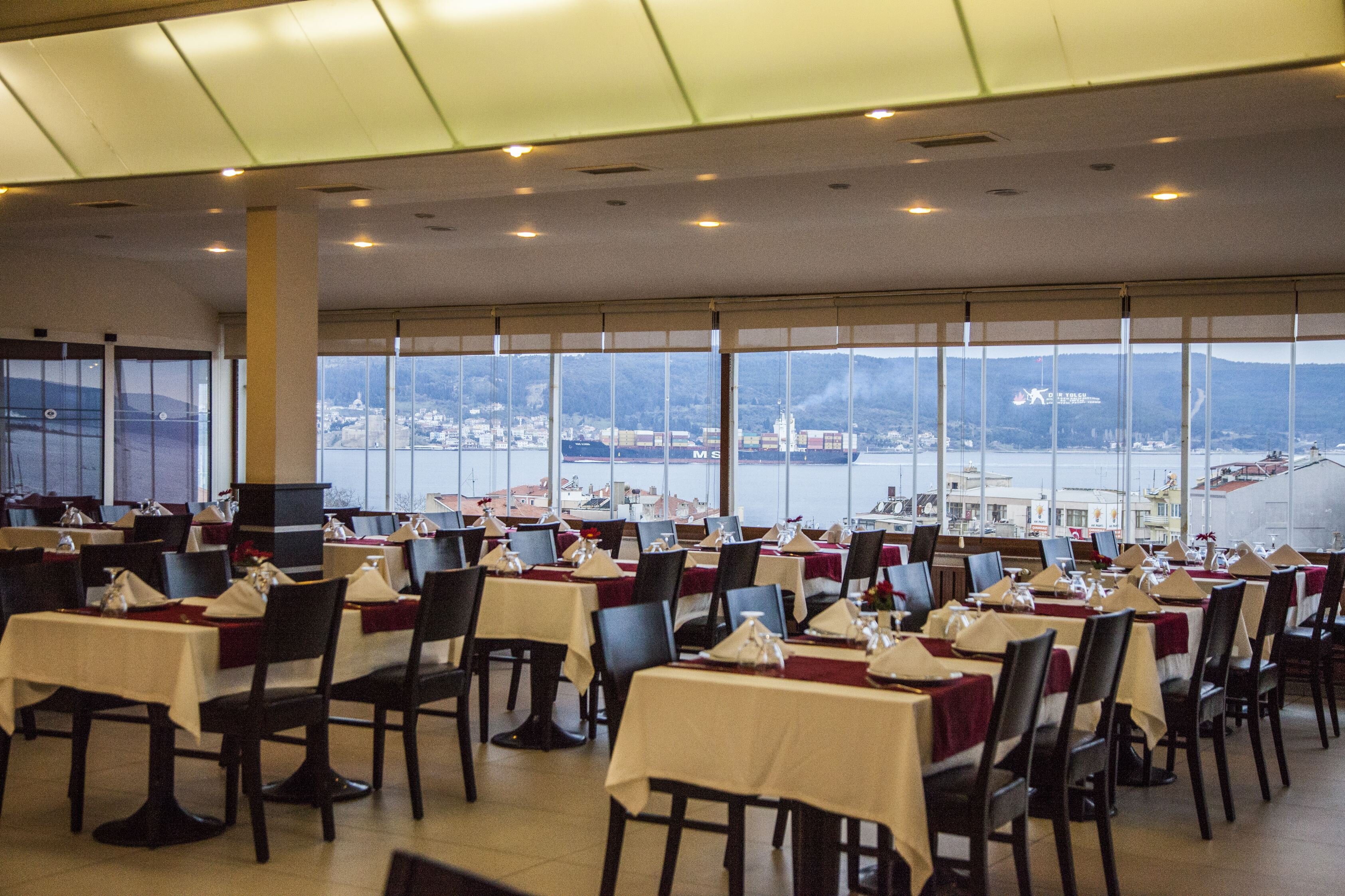 Çanak Hotel