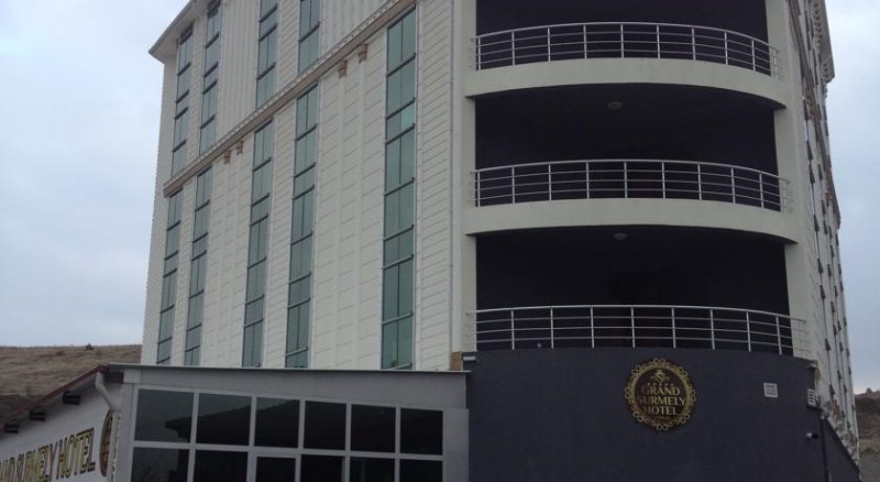 Grand Surmely Hotel