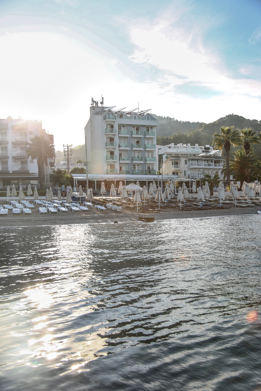 B&B Yüzbaşı Beach Hotel