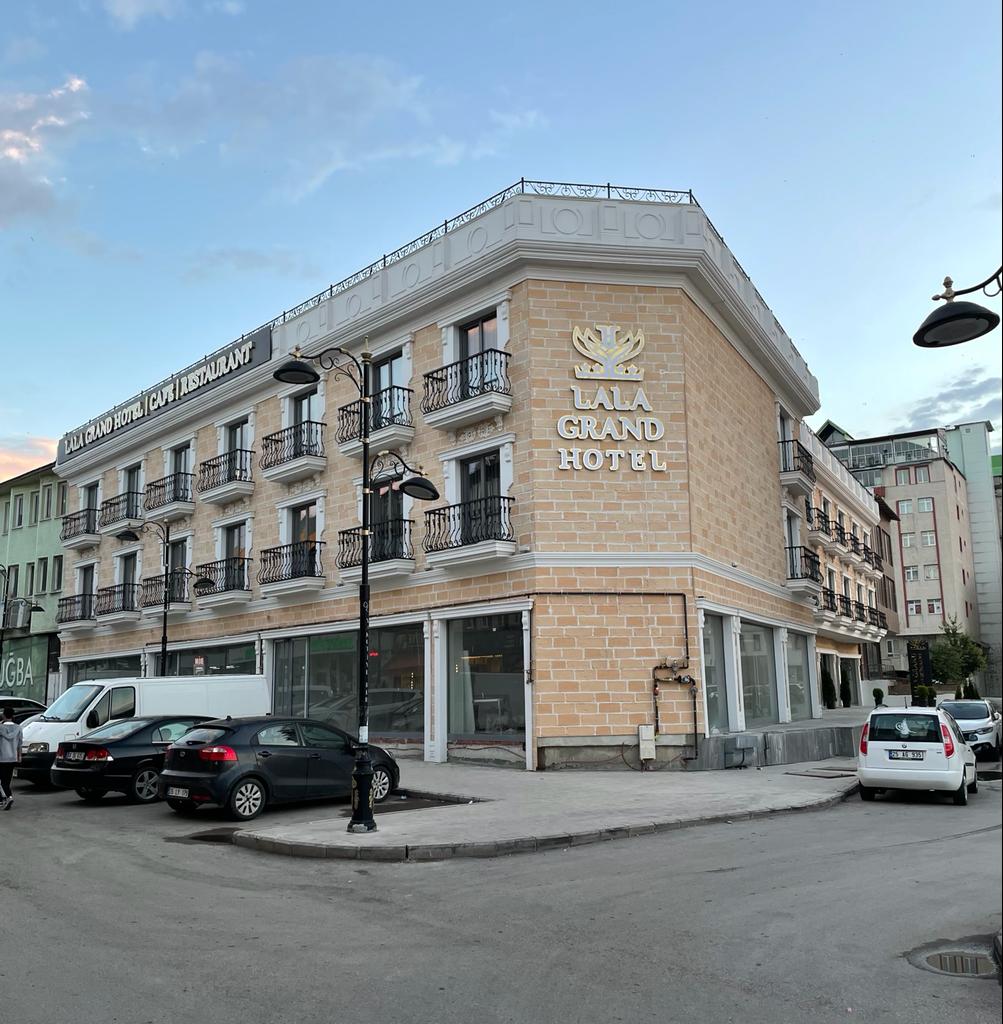 Lala Grand Otel
