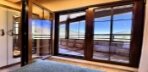King Studio Apartment with Balcony & River View Görseli