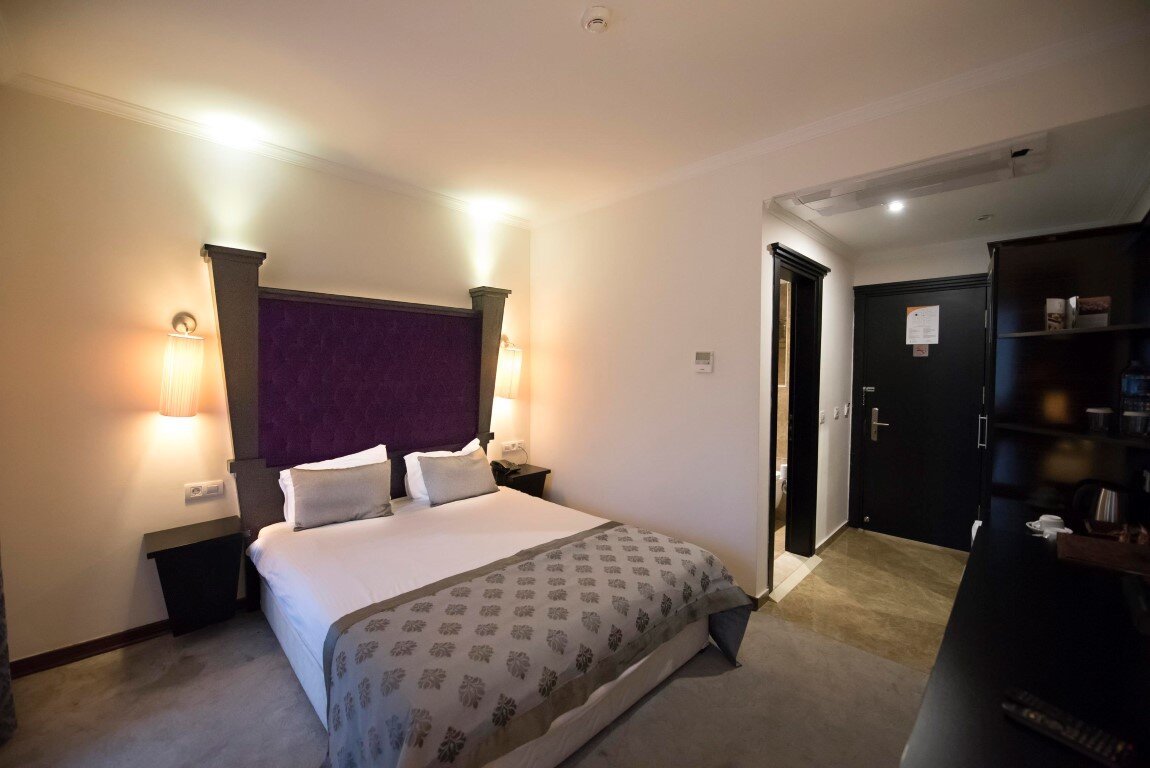 Blueberry Boutique Hotel · 3
