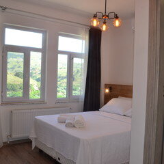 Parli Hotel Rezervasyon