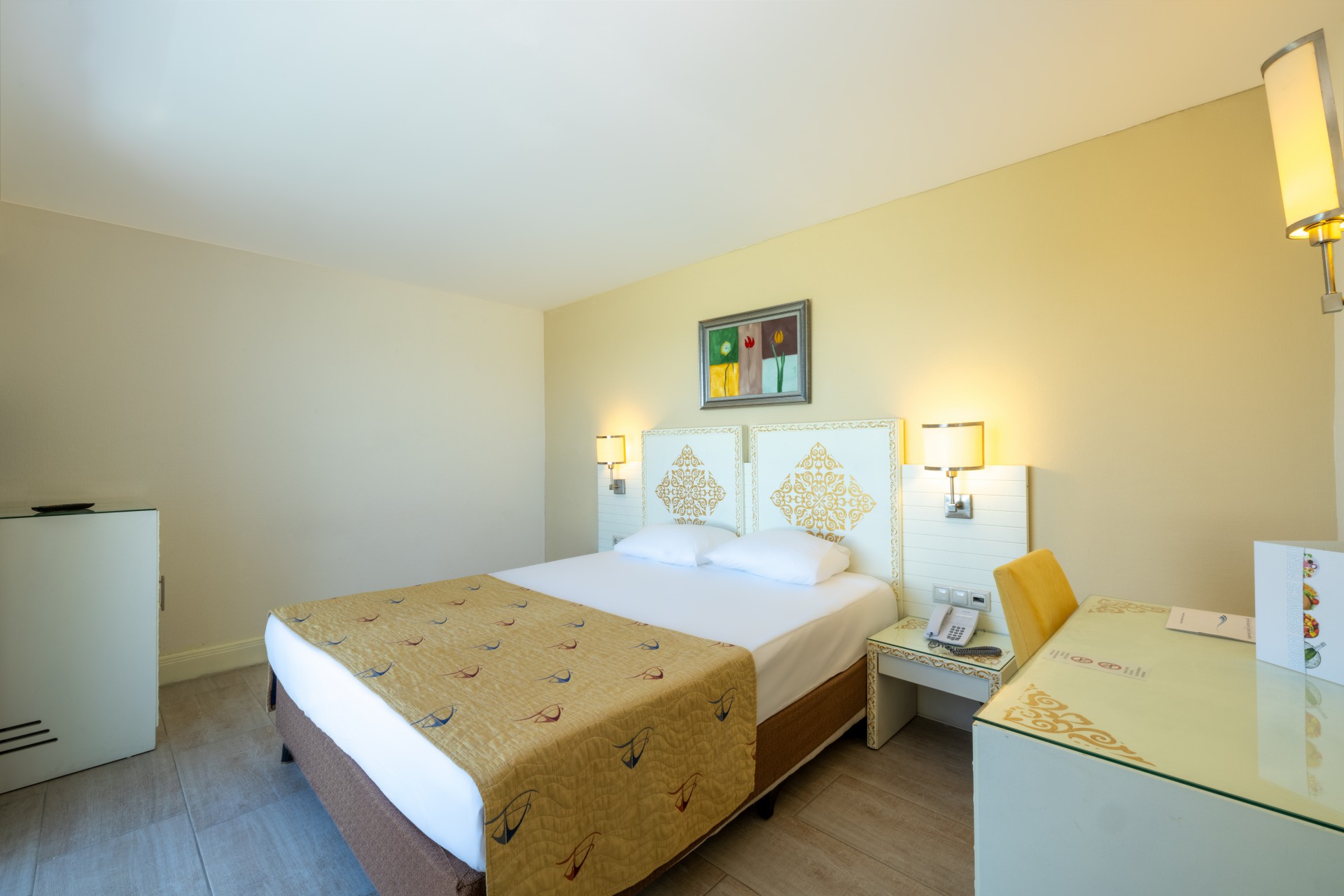 Crystal Admiral Resort Suites & Spa