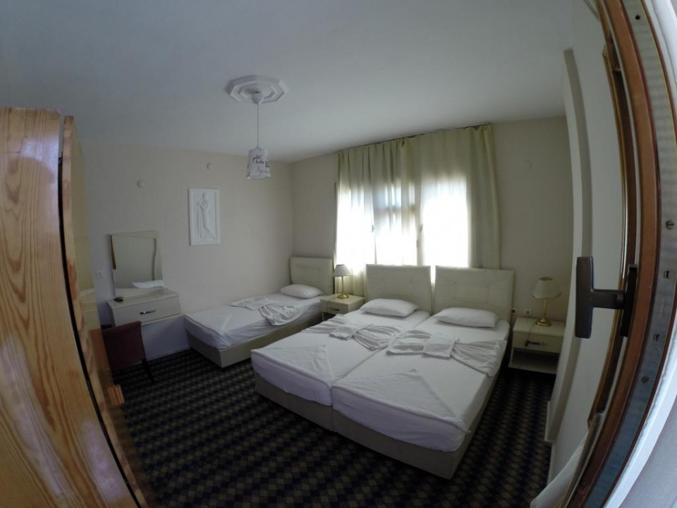Hotel Karya
