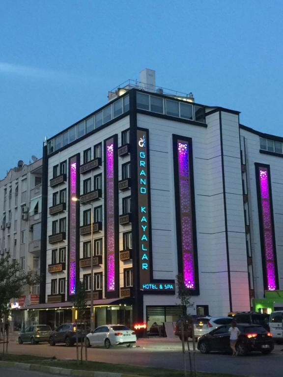Grand Kayalar Hotel · 12