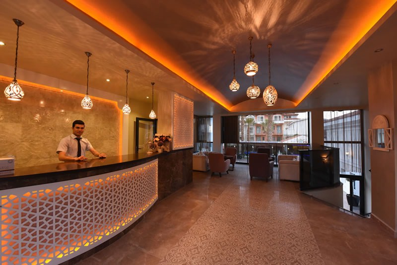 Montebello Deluxe Hotel