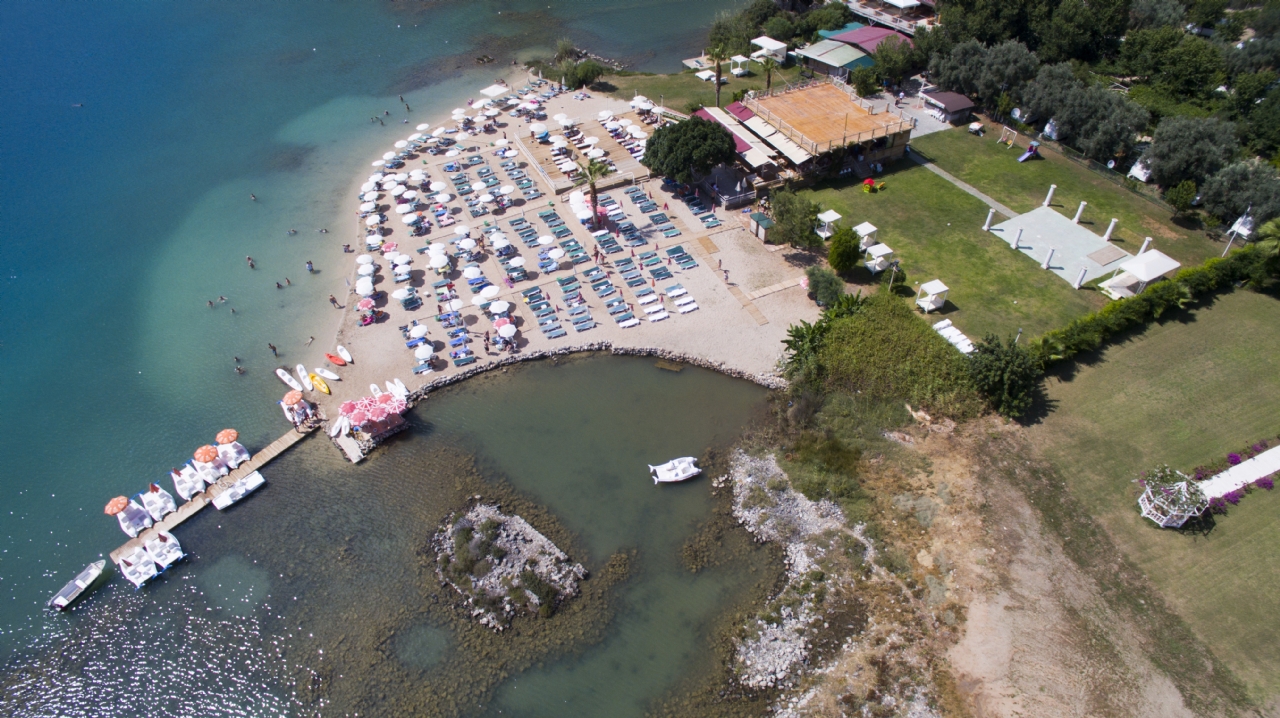 S3 Seahorse Hotel & Beach Club
