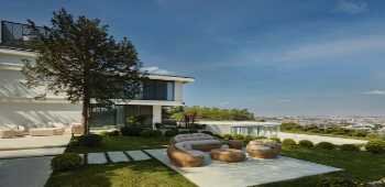 Arbor Hotel - Signature Collection