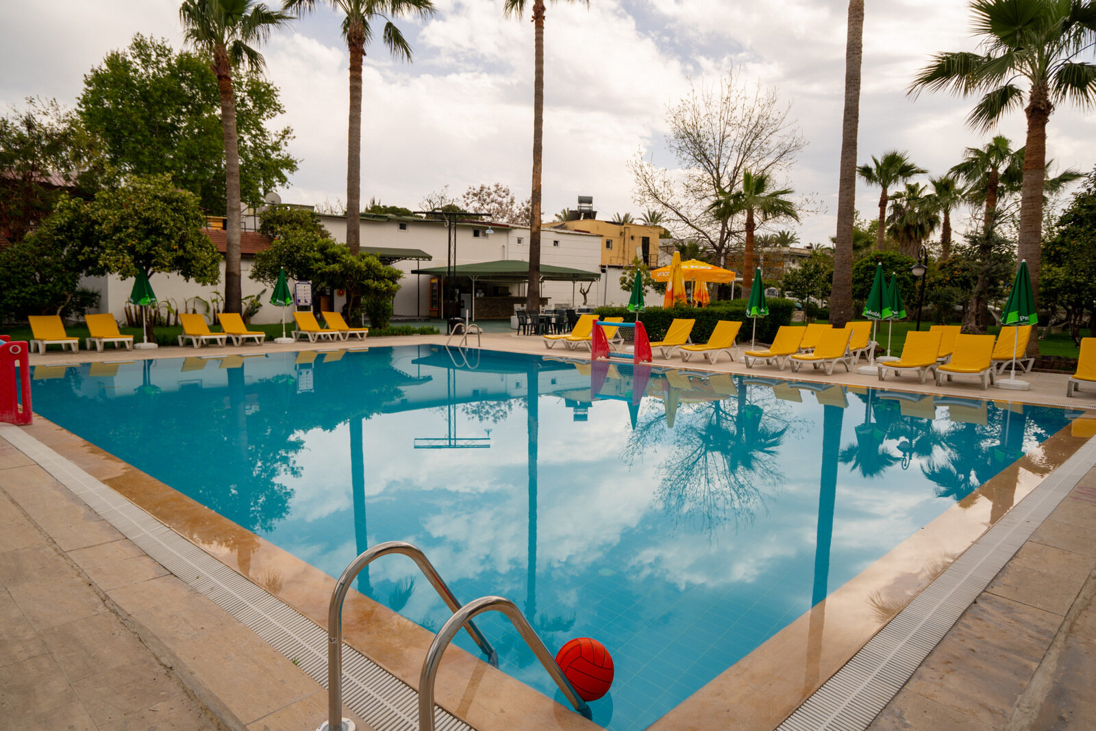 Malibu Resort Hotel