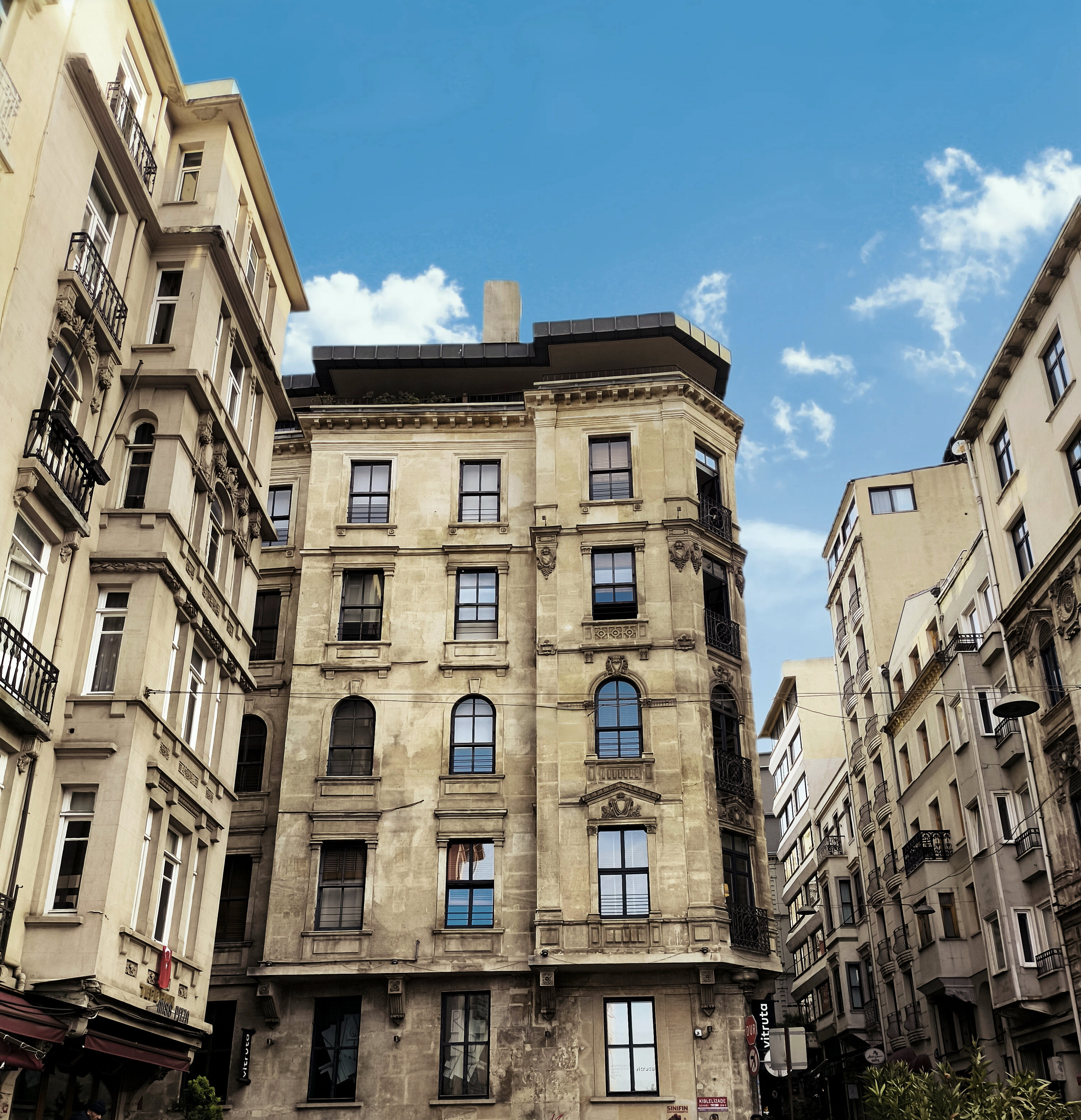 Galata M84 · 3