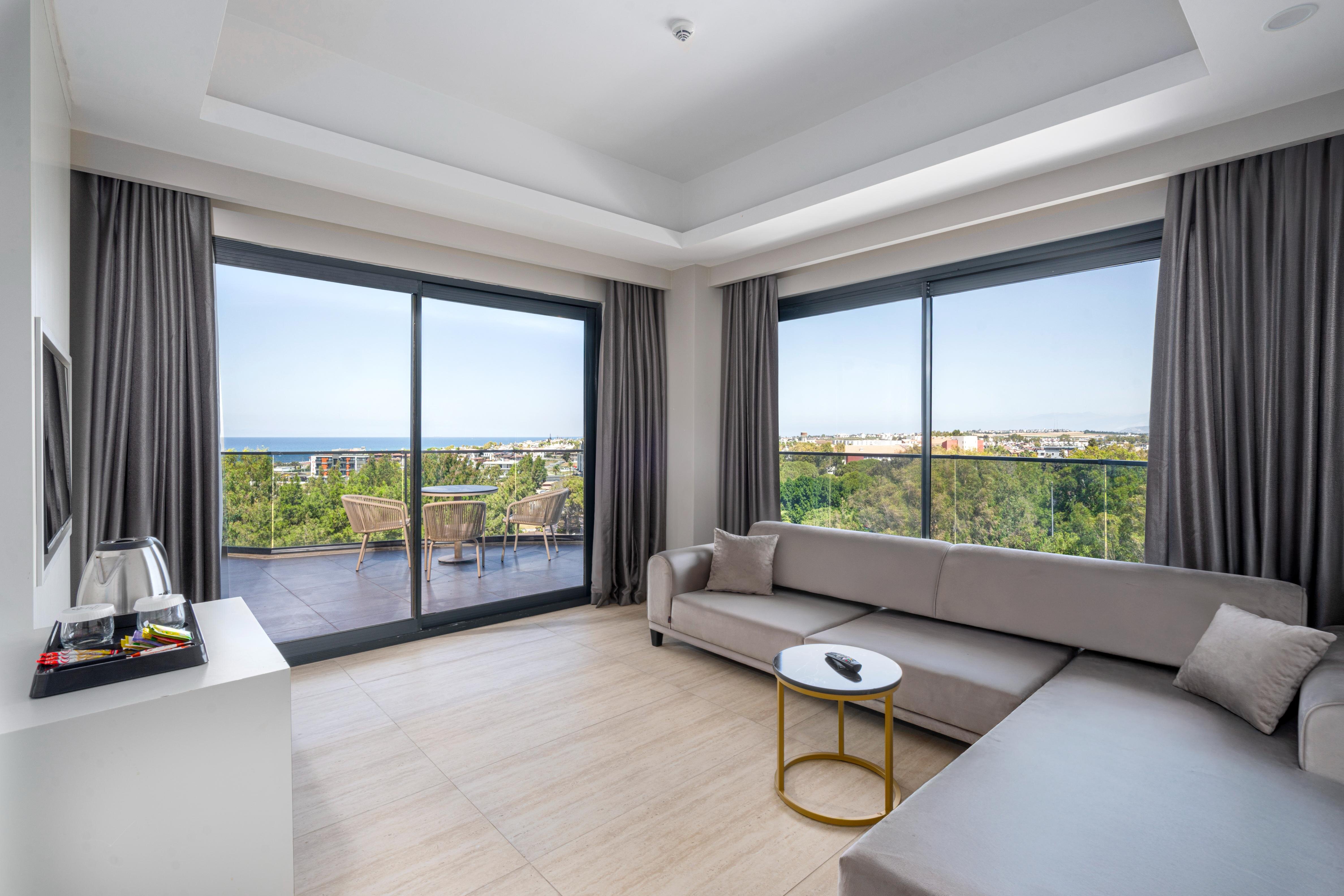 Jakuzili King Suite