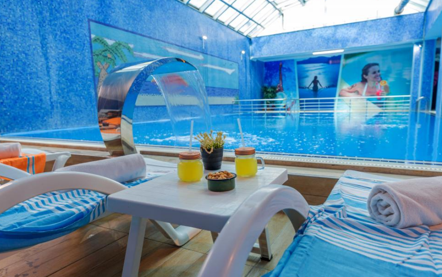 Grand Ani Hotel