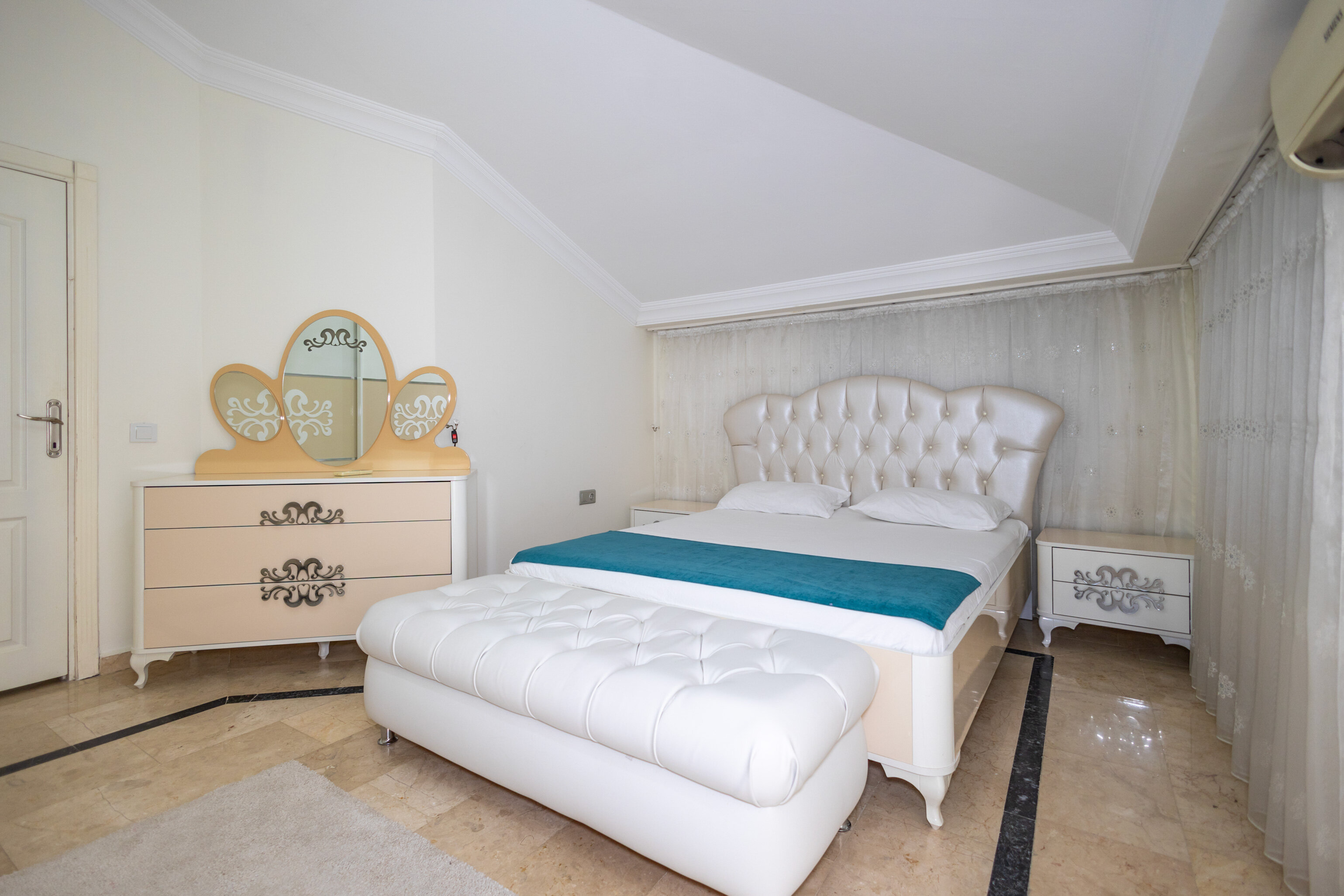 3+1 Lüks Deniz Manzaralı Daire