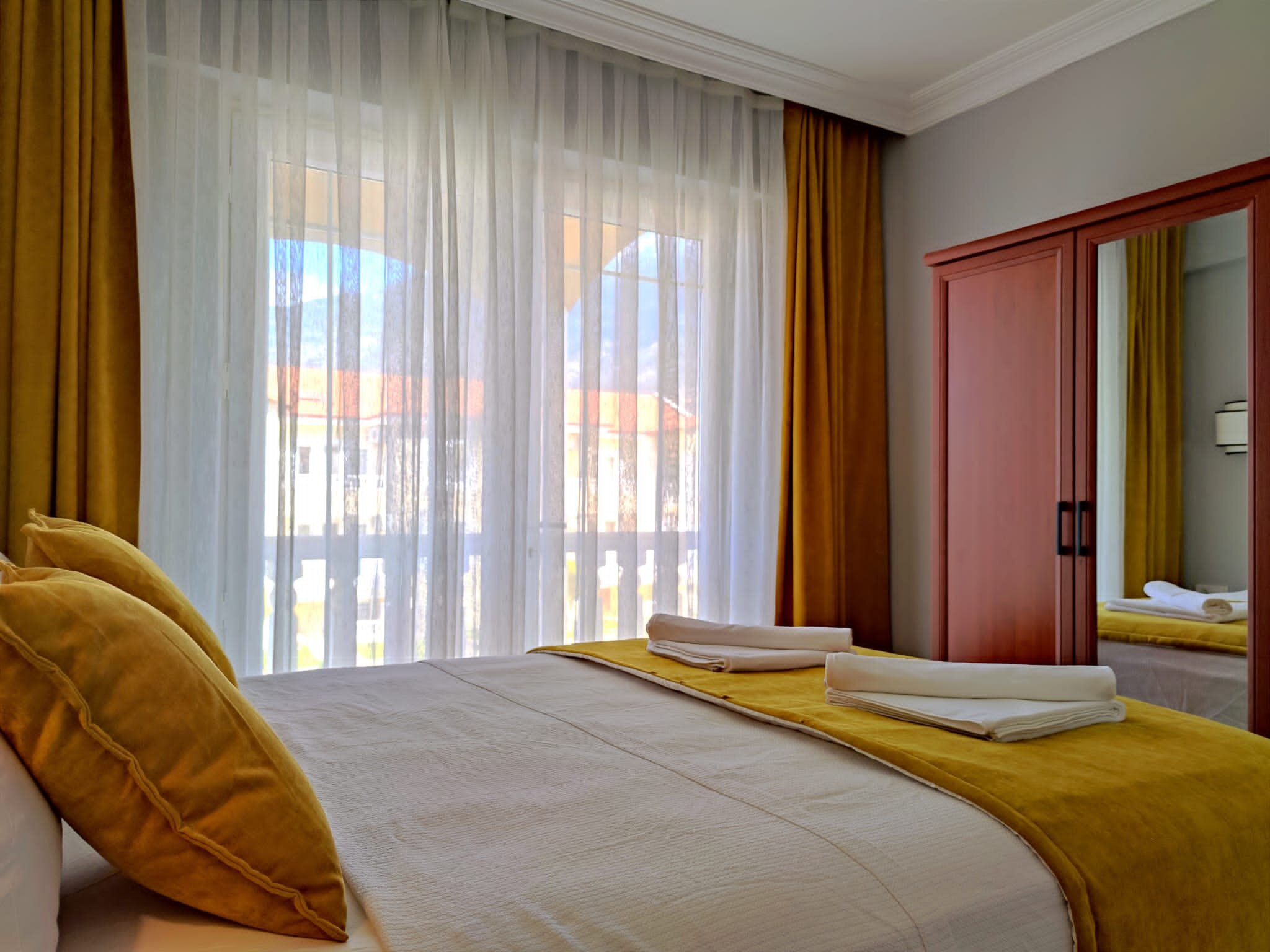 Gold Lion Hotel