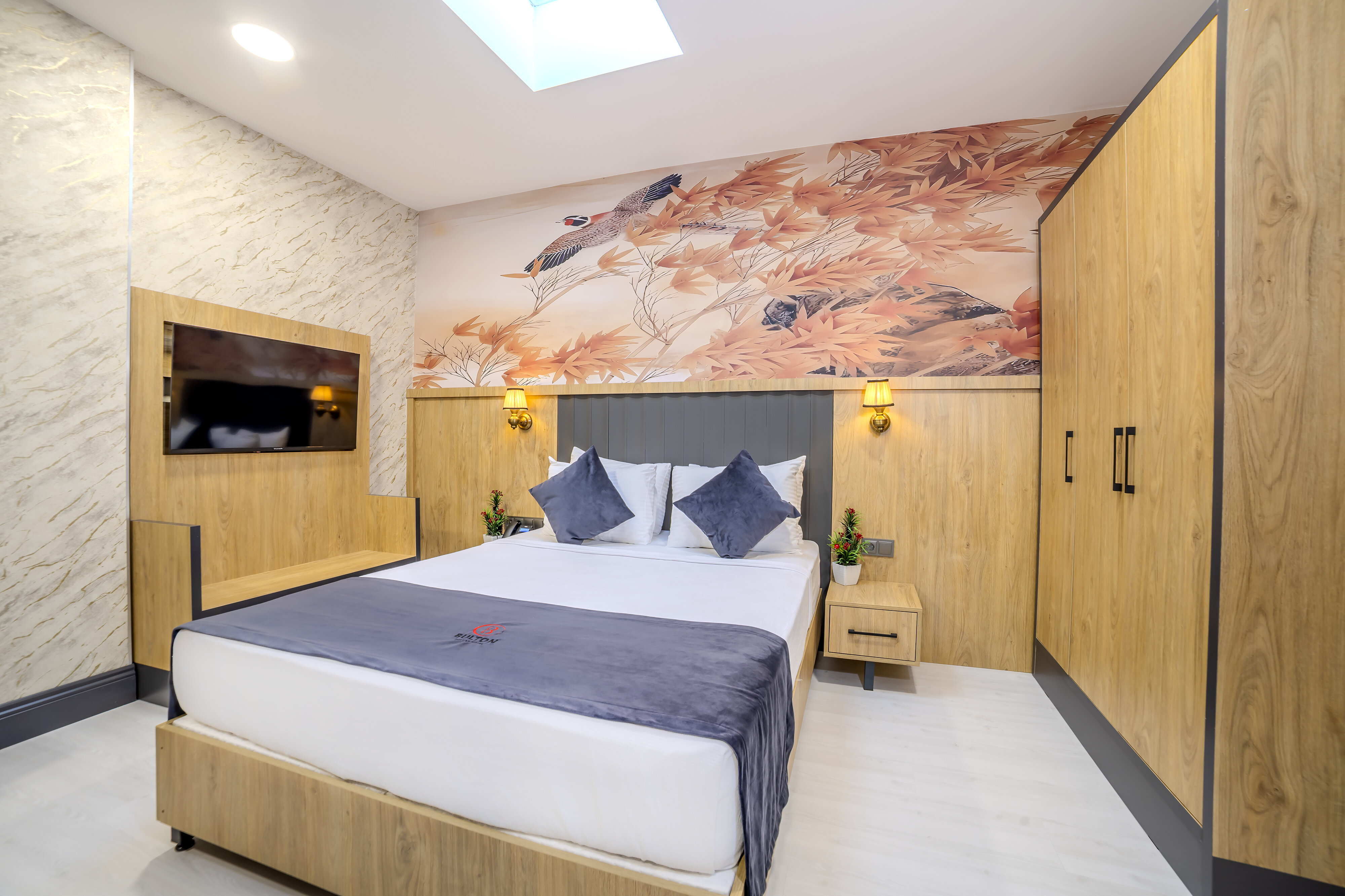 Deluxe Double or Twin Room