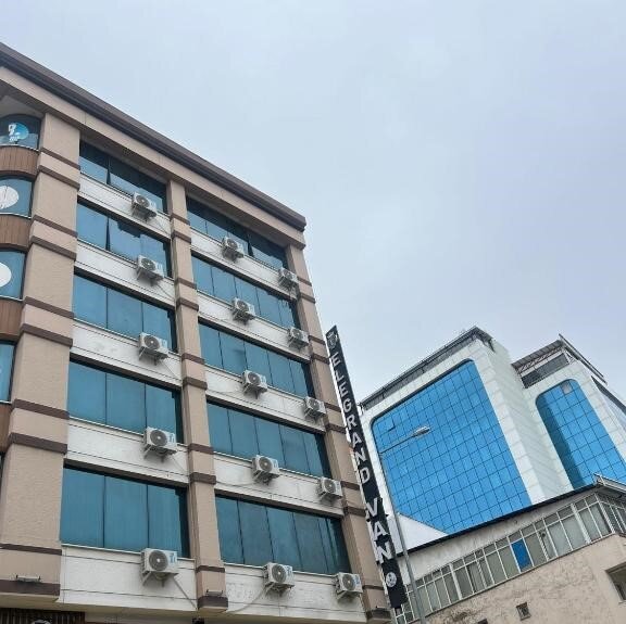 Elegrand Hotel