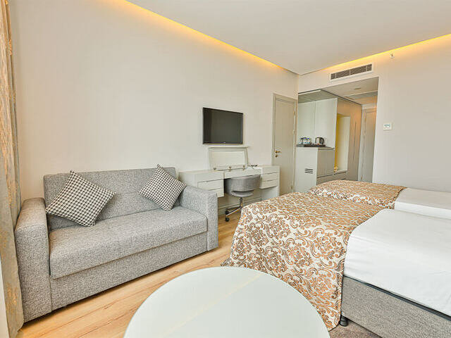 Ramada Hotel & Suites by Wyndham Istanbul Atakoy