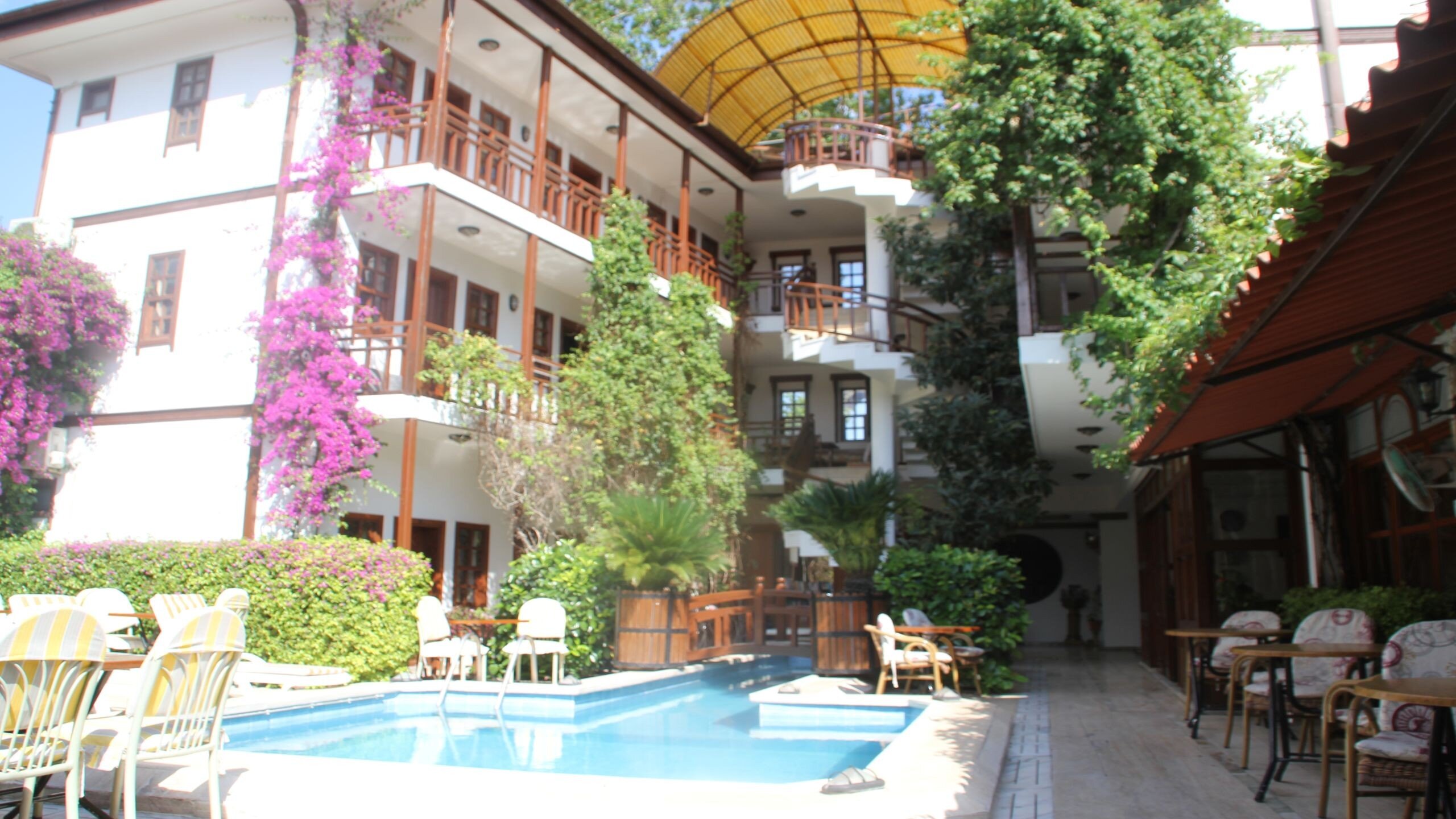 Karyatit Hotel Kaleiçi
