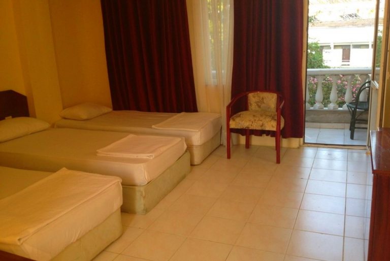 Economy Room