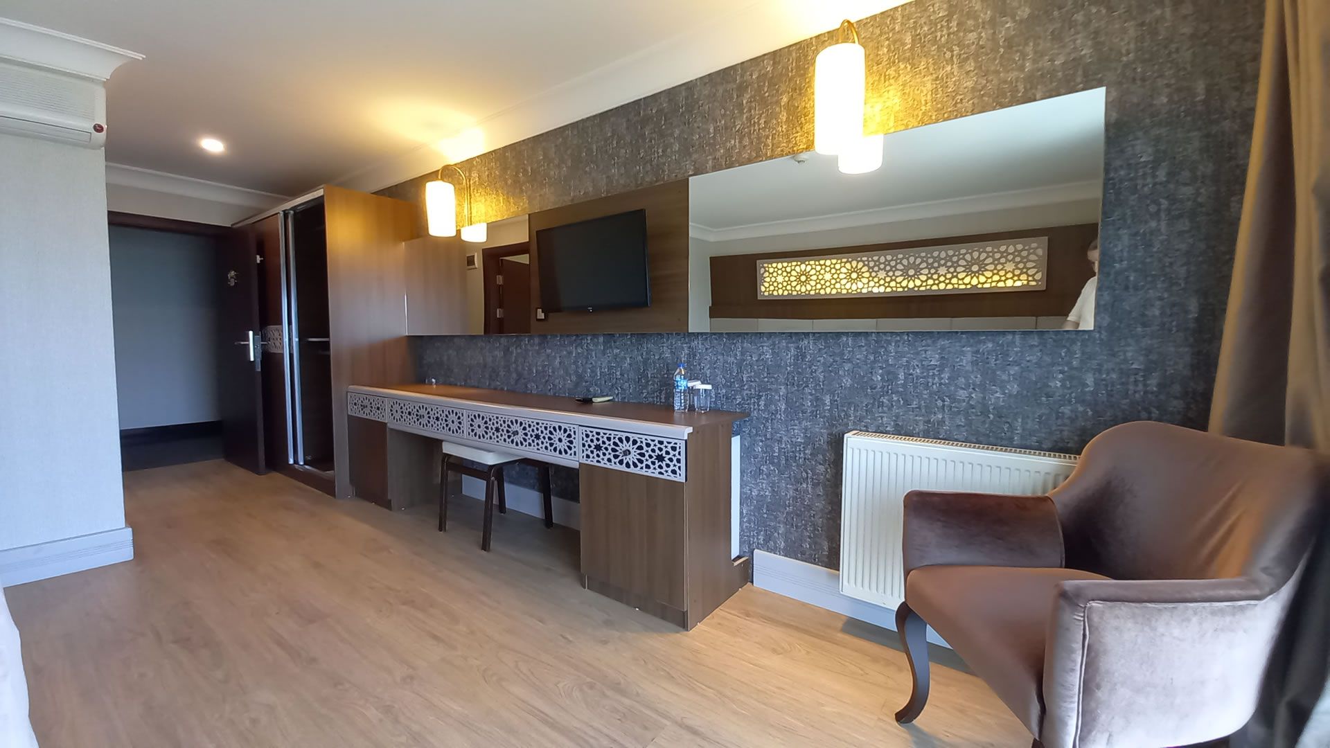 Amisos Hotel