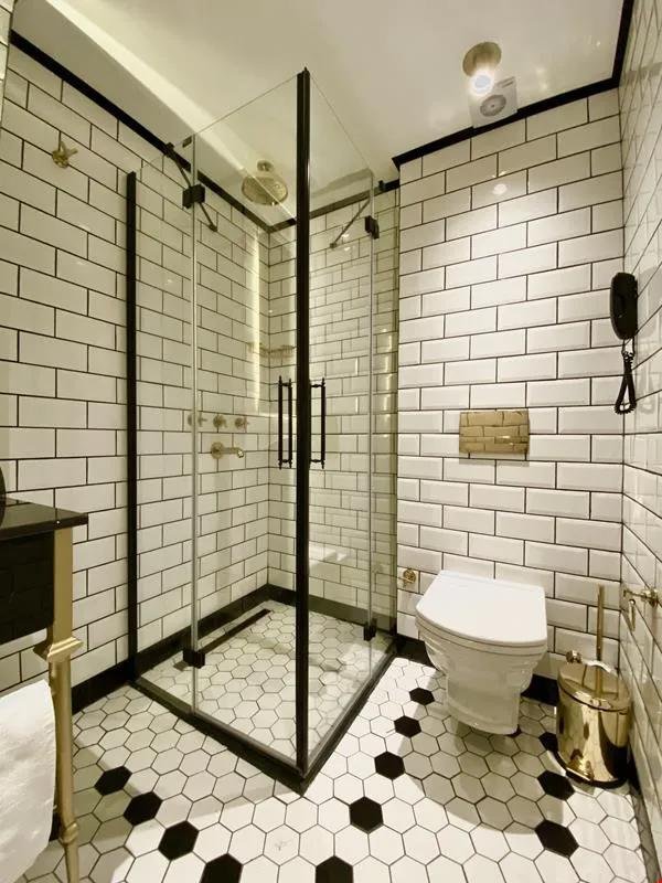 A11 Hotel Exclusive