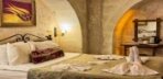 Elegant Cave Room Görseli