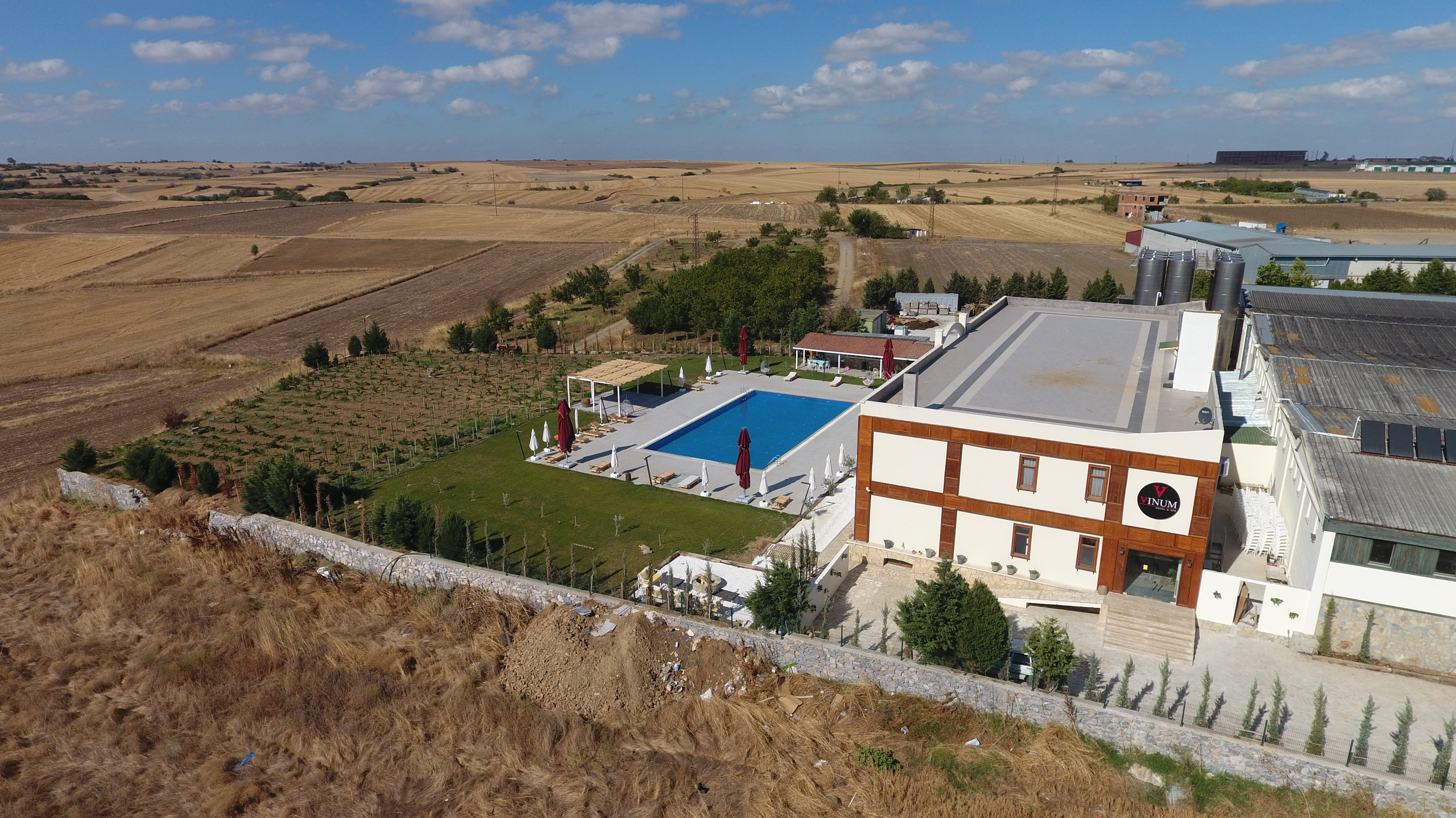 Vinum Otel & Spa Tennis Courts by Edirne Vineyards