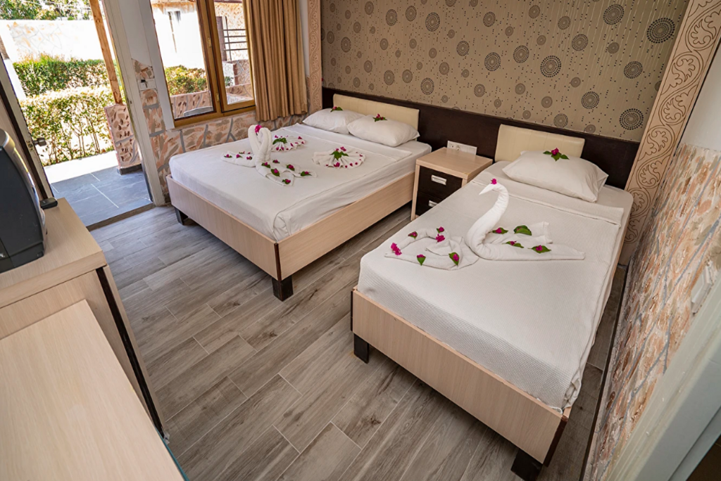 Bahçe Manz.Club Ranzalı Oda