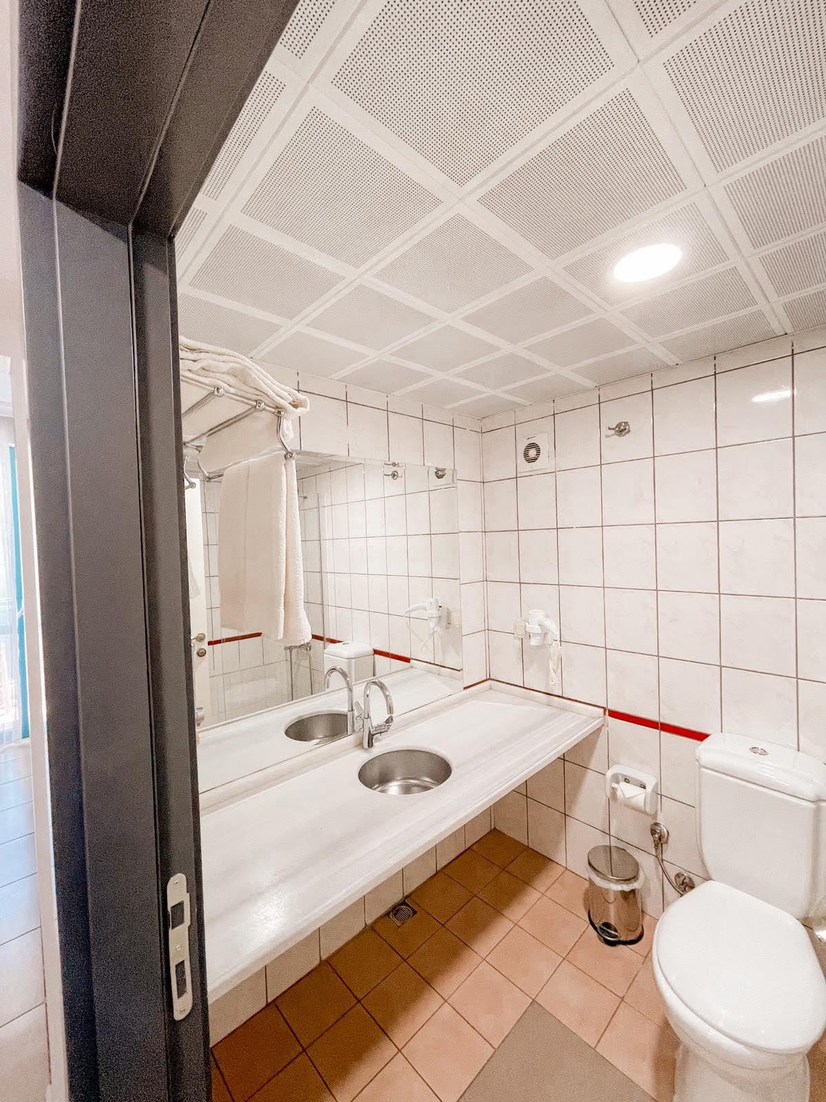 Wonderlife Hotel