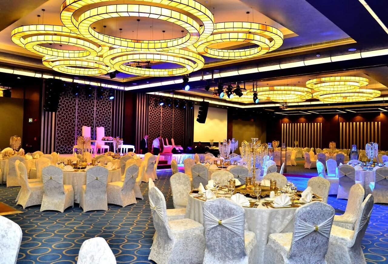 Grand Harilton Hotel · 4