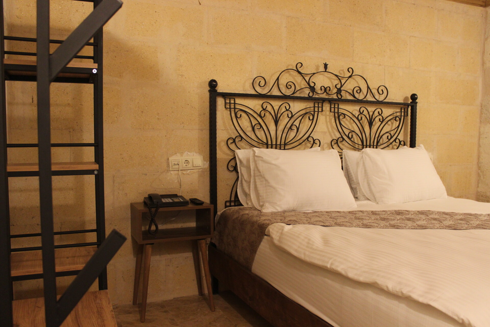 Kayra Cave Suites