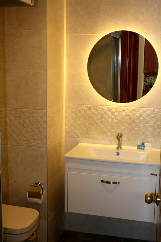 Rosy Suites Hotel