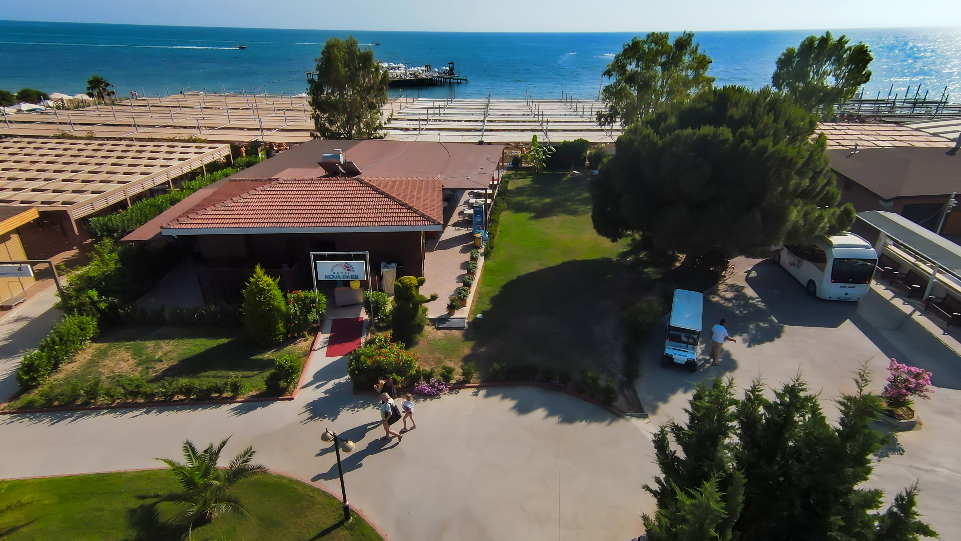 Nova Park Hotel