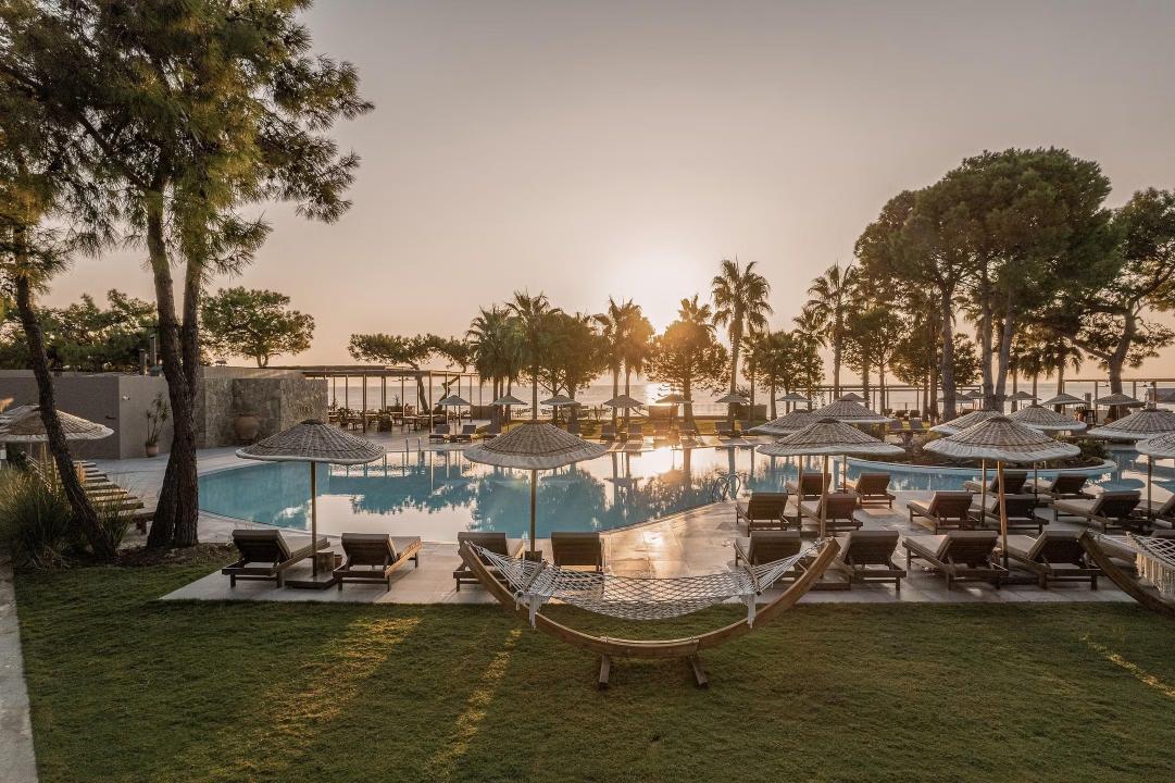 Balmy Beach Resort - Adult Only