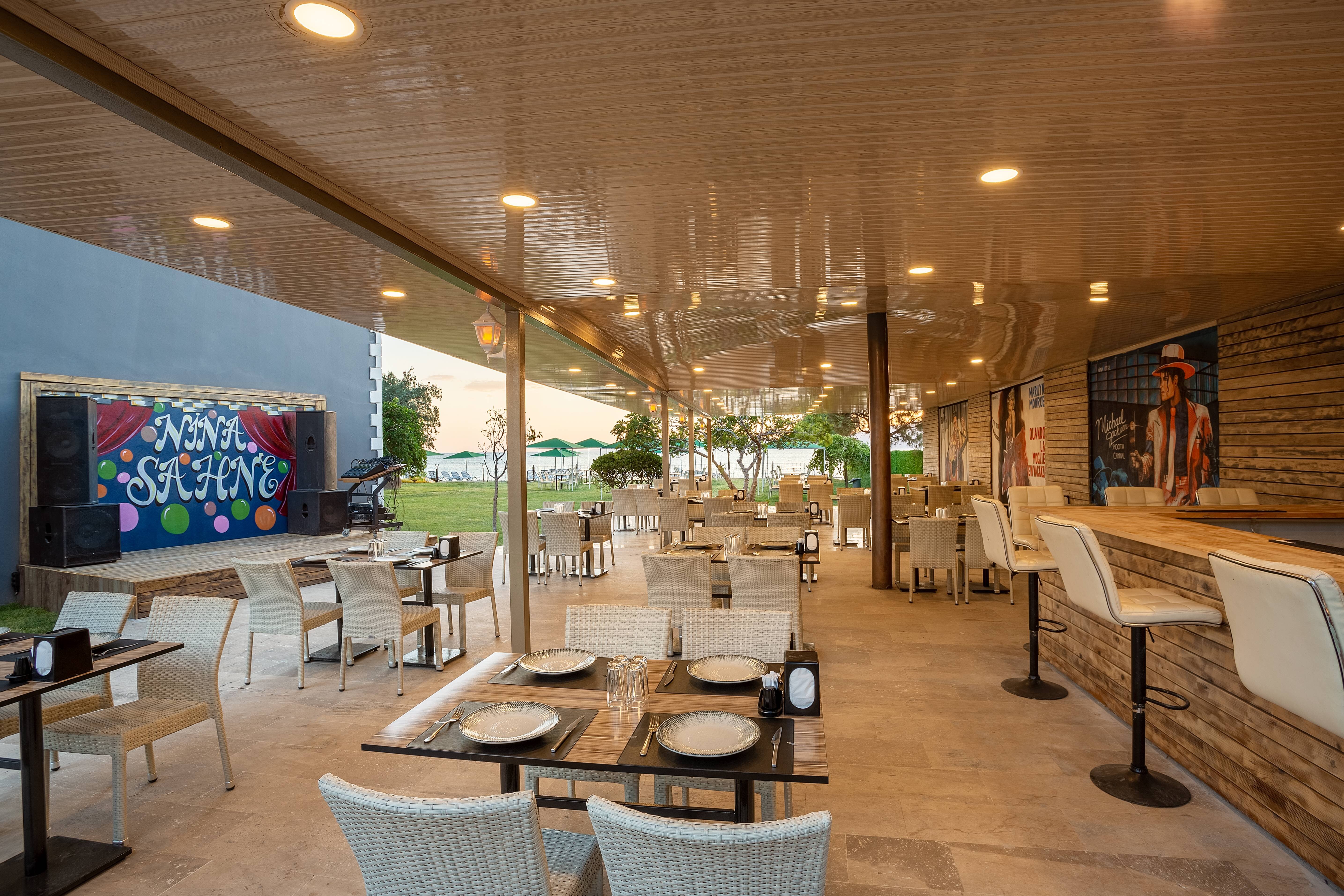 Aqua Nina Hotel · 79