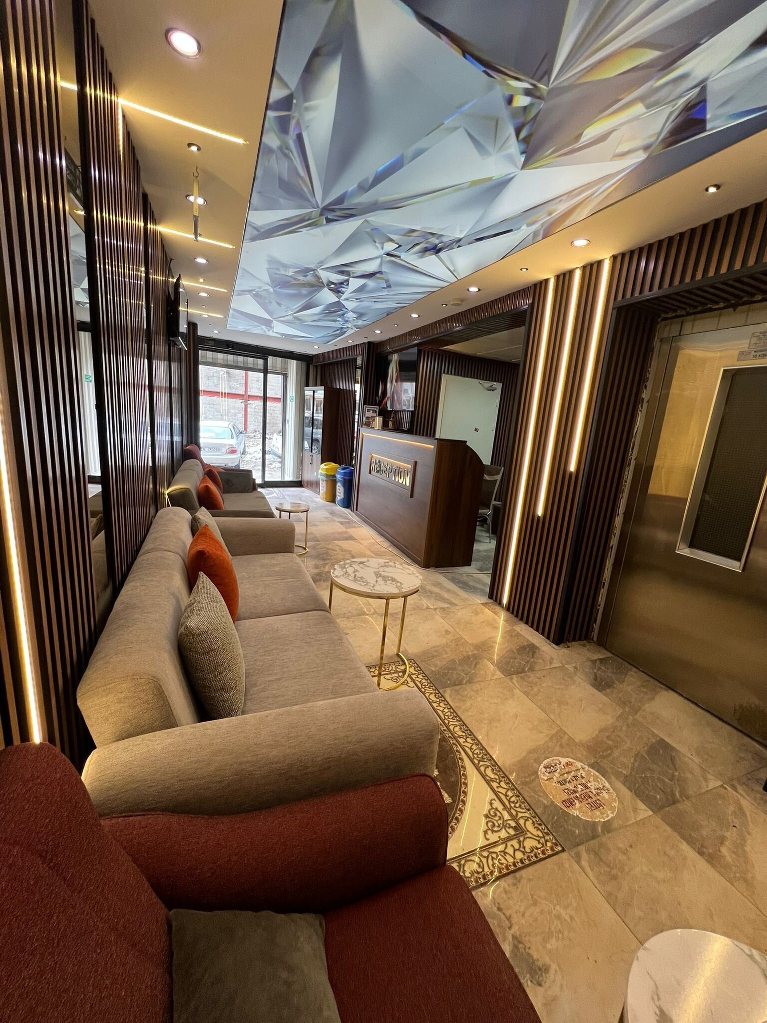 Elegrand Hotel · 10