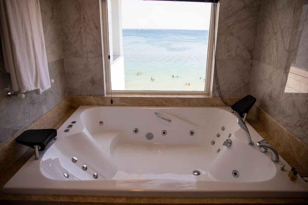 Deluxe Deniz Manzaralı Suit