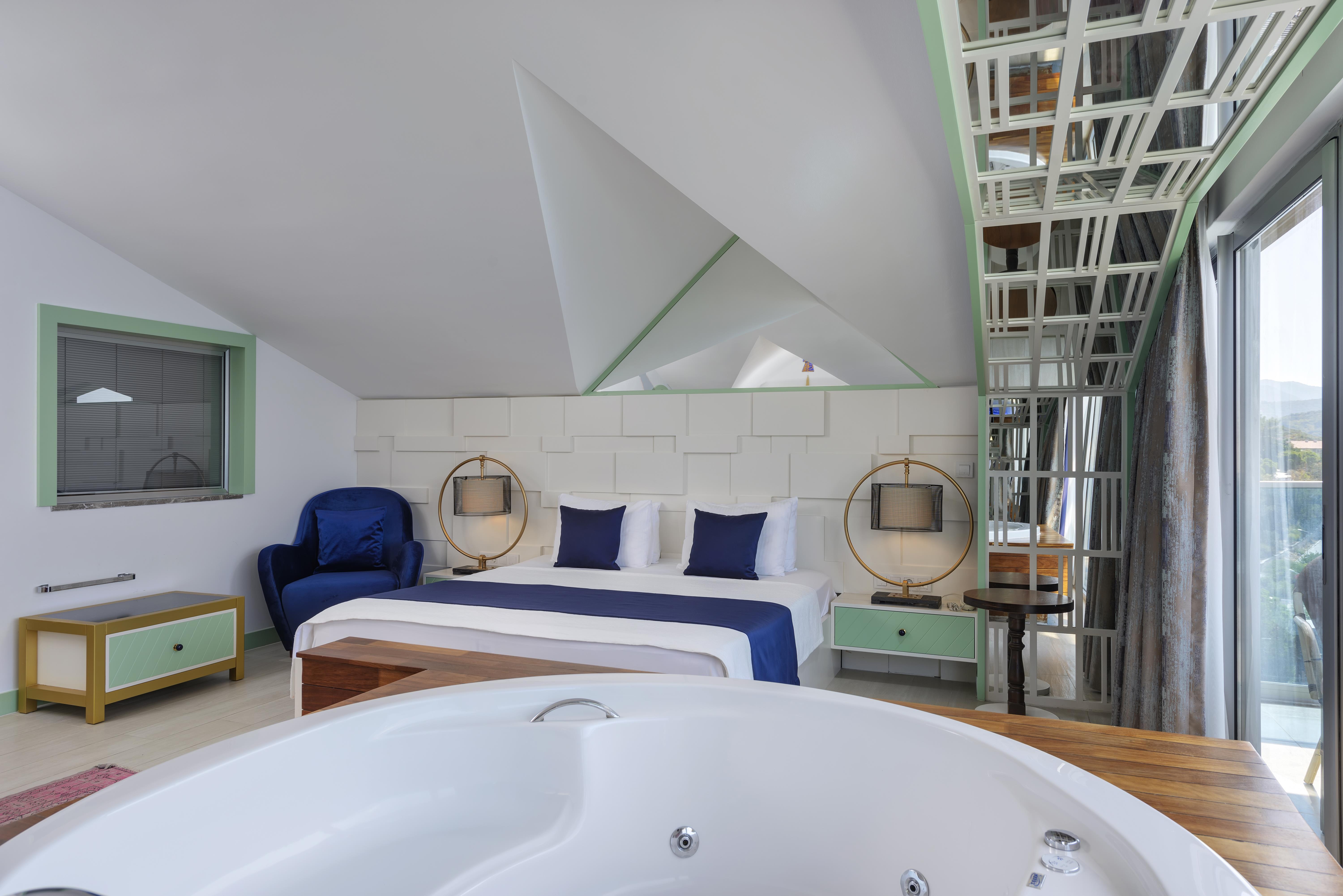 Honeymoon Suite Room